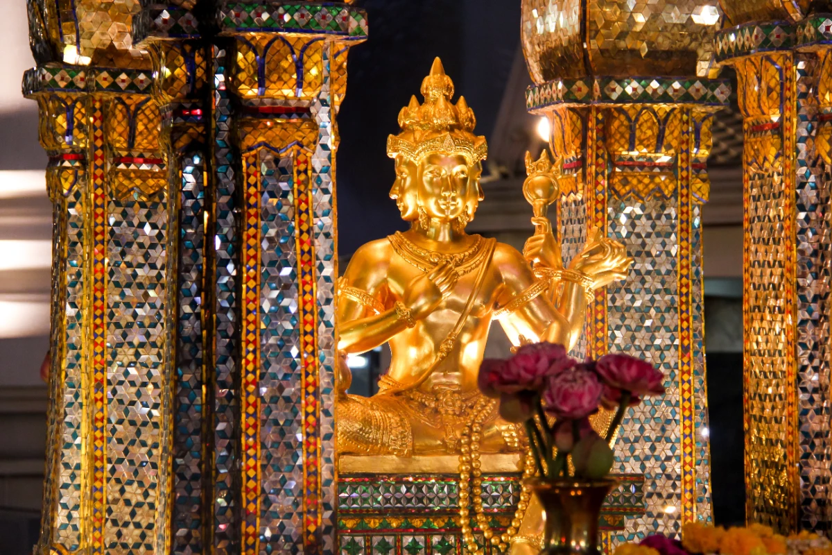 รวมคาถาไหว้ศาลพระพรหม