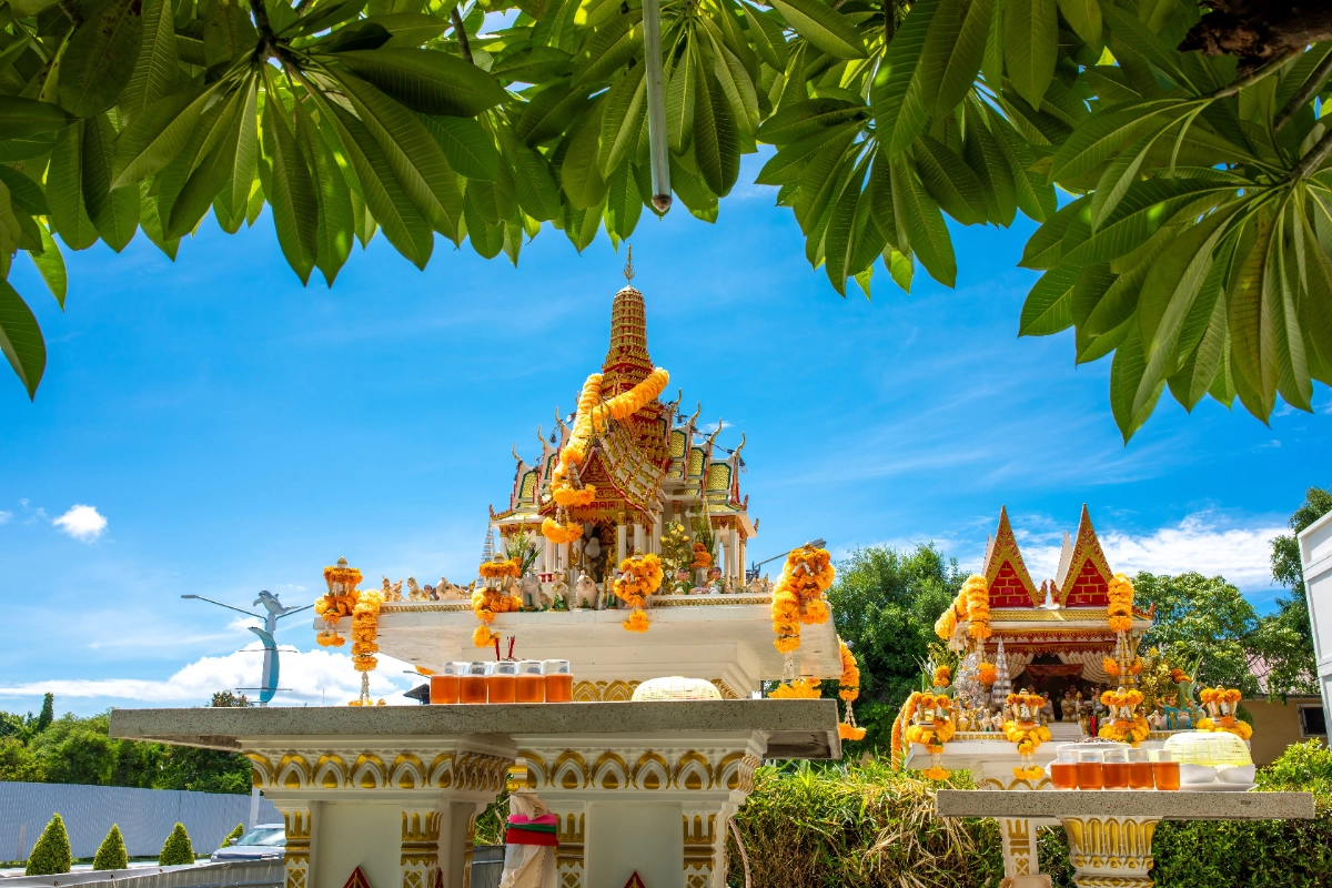 ศาลพระภูมิ ขนาดกลาง สำหรับบ้านเดี่ยวและอาคารพาณิชย์